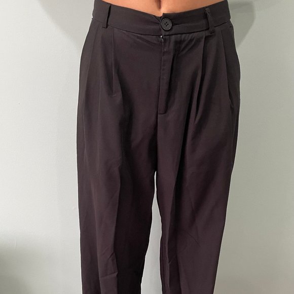 Black dress pants. Size Small. - Picture 1 of 2